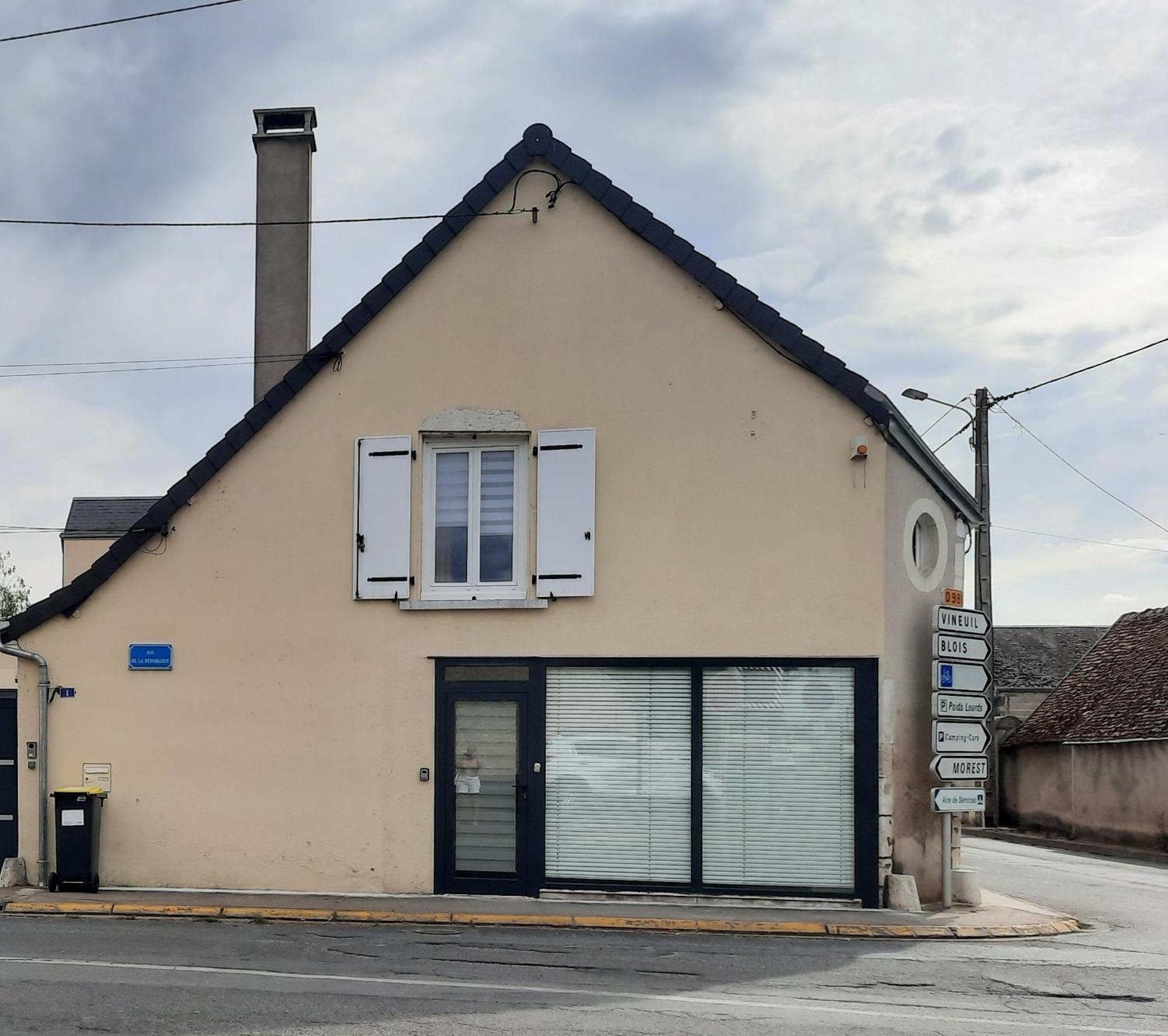 Grand Appartement Tout Confort Proche De Chambord Saint-Claude-de-Diray Exterior photo